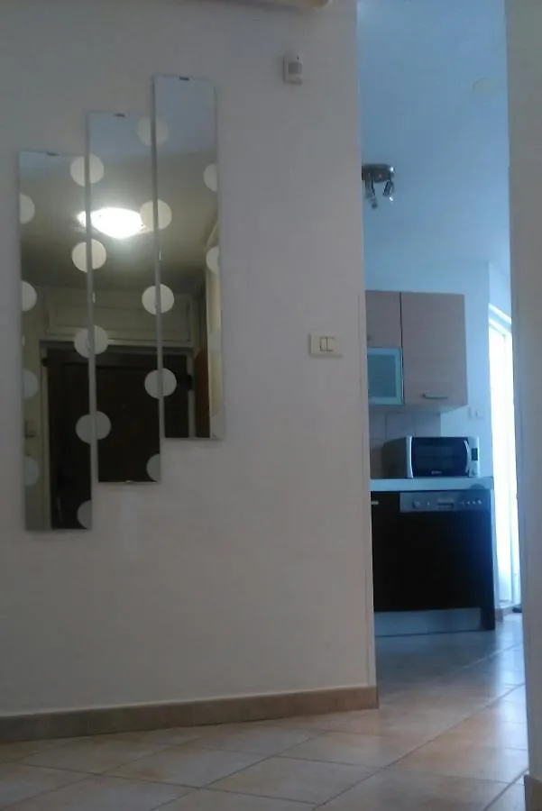 Lair By The Sea - Stoja, Pula Apartment